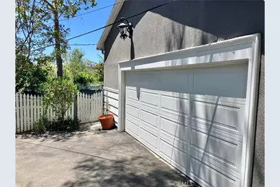 21646 Dumetz, Woodland Hills, CA 91364 - Photo 44