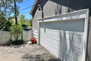 21646 Dumetz, Woodland Hills, CA 91364 - Photo 44