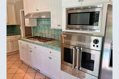 21646 Dumetz, Woodland Hills, CA 91364 - Photo 22