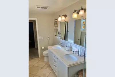 21646 Dumetz, Woodland Hills, CA 91364 - Photo 38