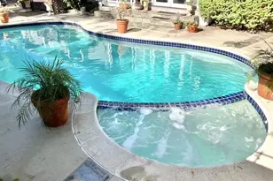 21646 Dumetz, Woodland Hills, CA 91364 - Photo 42