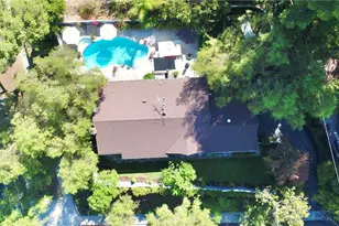 21646 Dumetz, Woodland Hills, CA 91364 - Photo 46