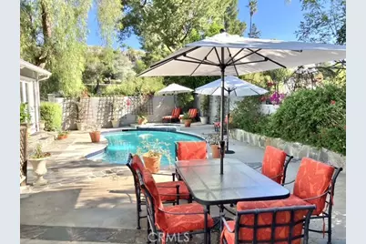 21646 Dumetz, Woodland Hills, CA 91364 - Photo 40