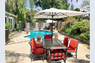 21646 Dumetz, Woodland Hills, CA 91364 - Photo 40