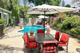 21646 Dumetz, Woodland Hills, CA 91364 - Photo 40