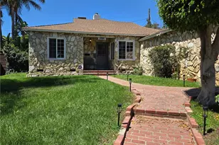 17001 Cantara, Lake Balboa, CA 91406 - Photo 2