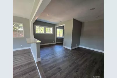 17001 Cantara, Lake Balboa, CA 91406 - Photo 10