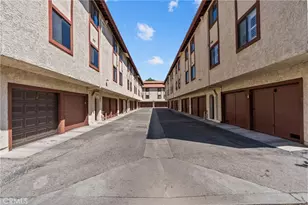 18161 Sundowner, Canyon Country, CA 91387 - Photo 30