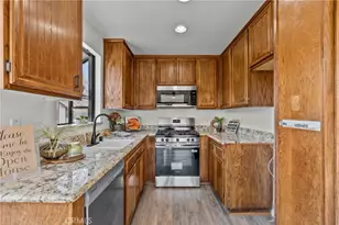 18161 Sundowner, Canyon Country, CA 91387 - Photo 14