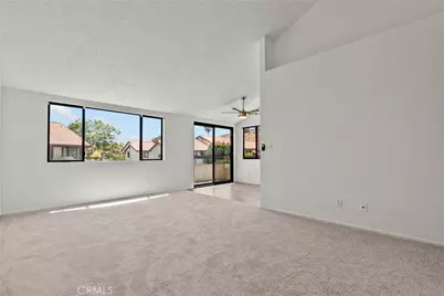 18161 Sundowner #932, Canyon Country, CA 91387 - Photo 4