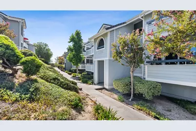 26863 Claudette #125, Canyon Country, CA 91351 - Photo 2