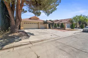 733 E Ave J-12, Lancaster, CA 93535 - Photo 2
