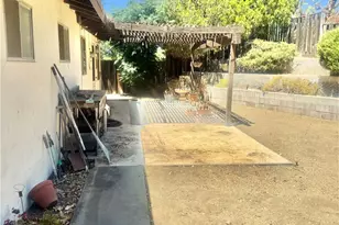 22465 Los Rogues, Saugus, CA 91350 - Photo 6