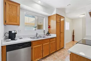 7651 Reseda, Los Angeles, CA 91335 - Photo 6