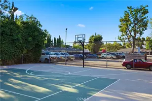 7651 Reseda, Los Angeles, CA 91335 - Photo 24