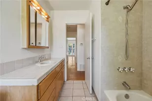 17213 Gault St, Lake Balboa, CA 91406 - Photo 12