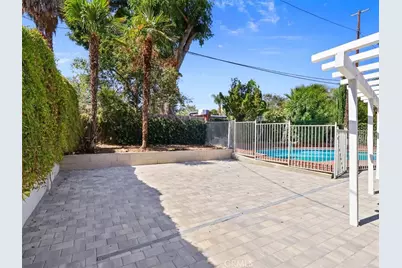 23119 Gainford Street, Woodland Hills, CA 91364 - Photo 38