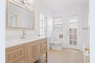 23119 Gainford Street, Woodland Hills, CA 91364 - Photo 12