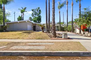 23119 Gainford St, Woodland Hills, CA 91364 - Photo 2
