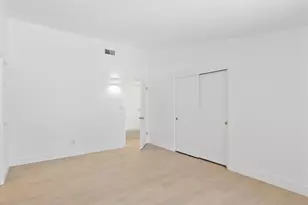 23119 Gainford St, Woodland Hills, CA 91364 - Photo 22