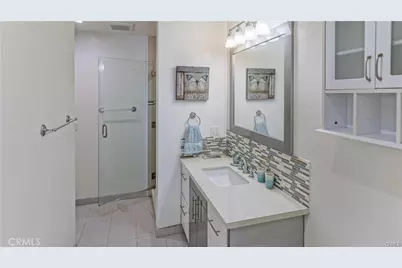 6418 Whitman Avenue, Van Nuys, CA 91406 - Photo 10