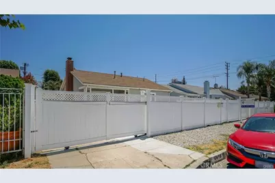 6418 Whitman Avenue, Van Nuys, CA 91406 - Photo 2