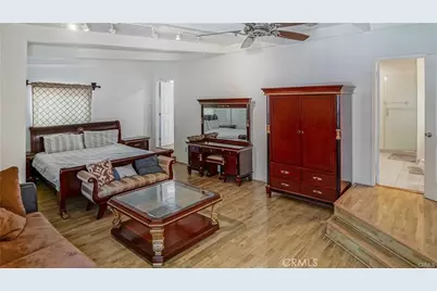 6418 Whitman Avenue, Van Nuys, CA 91406 - Photo 8