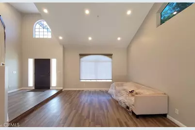 11875 Gruen, Sylmar, CA 91342 - Photo 6