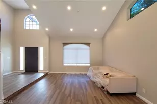 11875 Gruen, Sylmar, CA 91342 - Photo 6