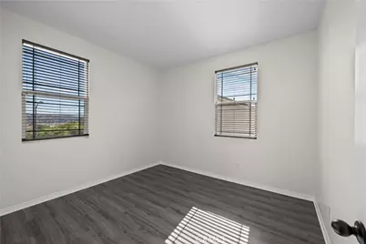 22035 Windham, Saugus, CA 91350 - Photo 18