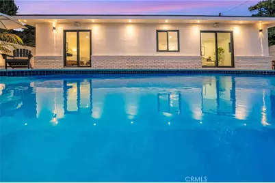 7915 Owensmouth, Canoga Park, CA 91304 - Photo 60