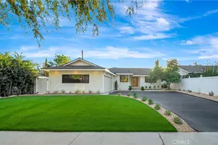7915 Owensmouth, Canoga Park, CA 91304 - Photo 4