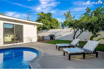 7915 Owensmouth, Canoga Park, CA 91304 - Photo 56