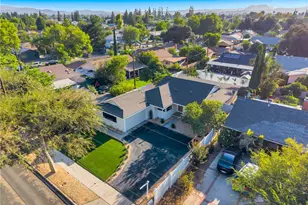 7915 Owensmouth, Canoga Park, CA 91304 - Photo 62