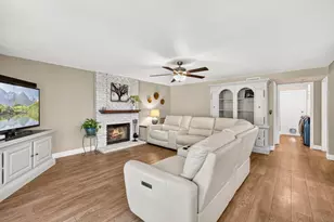 27730 Sutters Pointe, Saugus, CA 91350 - Photo 10