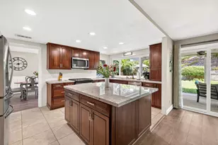27730 Sutters Pointe, Saugus, CA 91350 - Photo 6