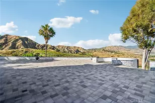 13042 Jolette Ave, Granada Hills, CA 91344 - Photo 40