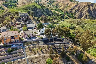 13042 Jolette Avenue, Granada Hills, CA 91344 - Photo 54