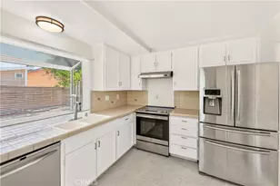 11440 Amigo, Los Angeles, CA 91326 - Photo 14