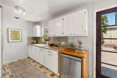 6700 Gloria Avenue, Van Nuys, CA 91406 - Photo 10