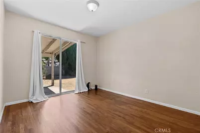 10048 Swinton Avenue, Granada Hills, CA 91343 - Photo 16