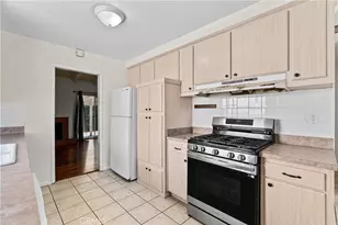 10048 Swinton Ave, Granada Hills, CA 91343 - Photo 12