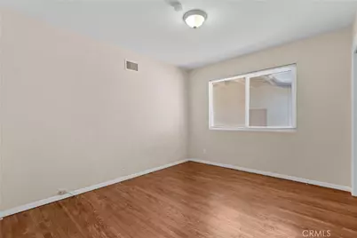 10048 Swinton Avenue, Granada Hills, CA 91343 - Photo 20