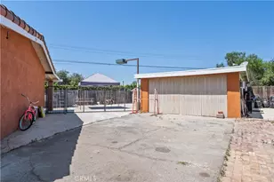 11887 Sproule, Los Angeles, CA 91331 - Photo 28