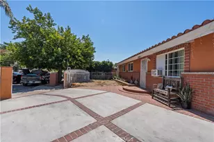 11887 Sproule, Los Angeles, CA 91331 - Photo 30