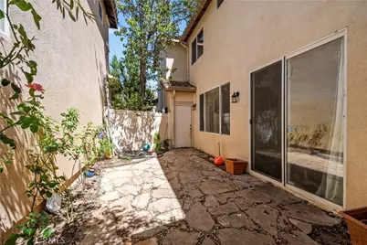 27703 Thalia Lane, Canyon Country, CA 91351 - Photo 46