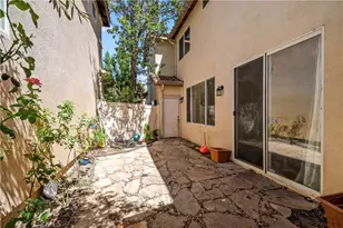 27703 Thalia Ln, Canyon Country, CA 91351 - Photo 46