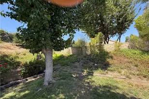 32035 Green Hill Dr, Castaic, CA 91384 - Photo 32