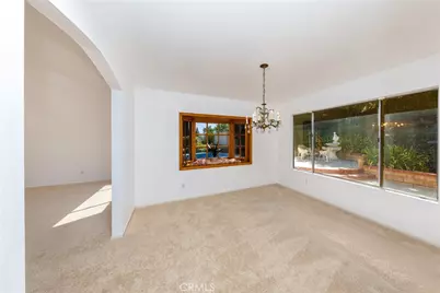 10730 Baton Rouge Avenue, Porter Ranch, CA 91324 - Photo 4