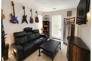 266 Carrizo Creek Rd, Camarillo, CA 93010 - Photo 22